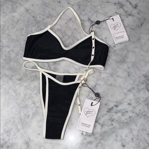 Heart of sun Elegant Black and White Bikini Set